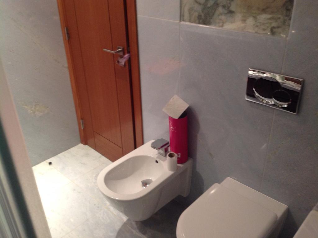 Canas Guest House In Lisbon Ruang foto